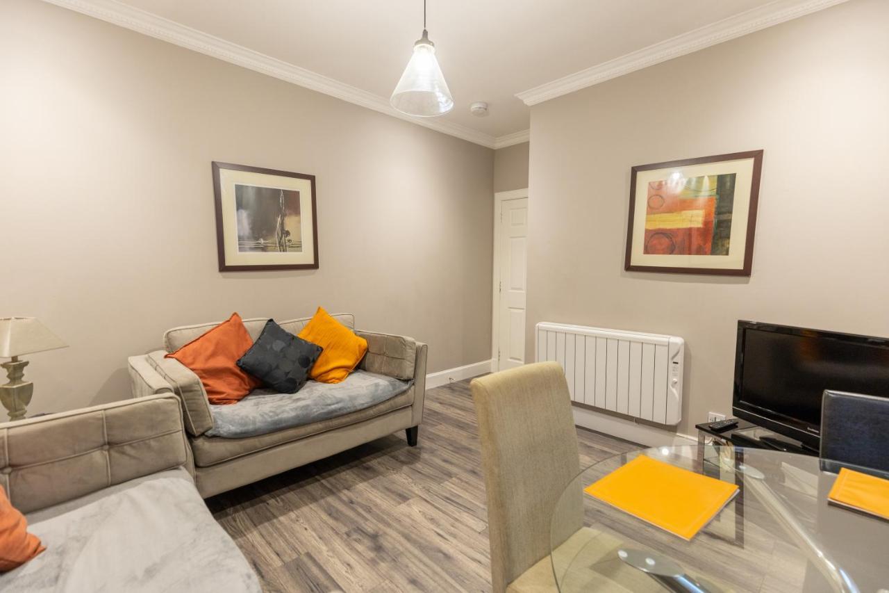 Two Bedroom Apartment Within Walking Distance To City Centre Единбург Екстериор снимка