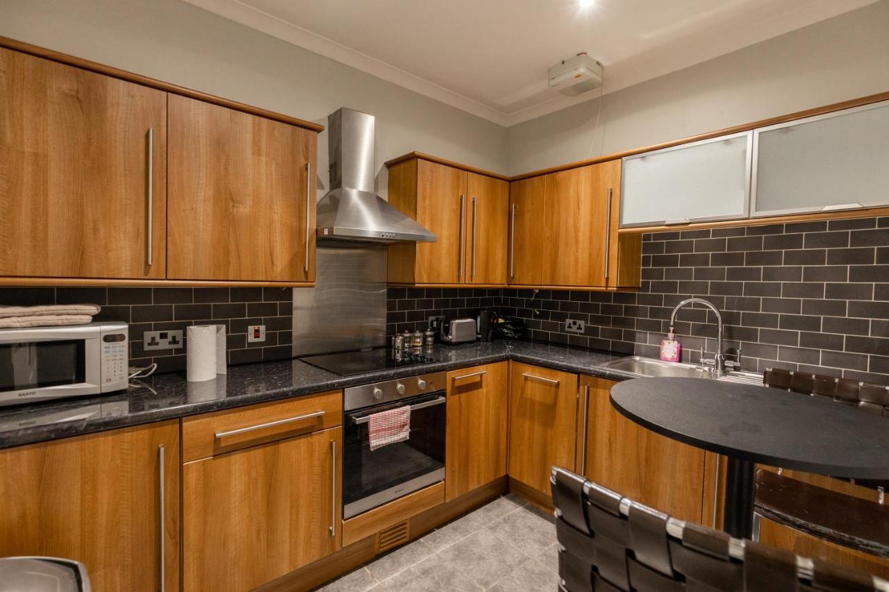 Two Bedroom Apartment Within Walking Distance To City Centre Единбург Екстериор снимка