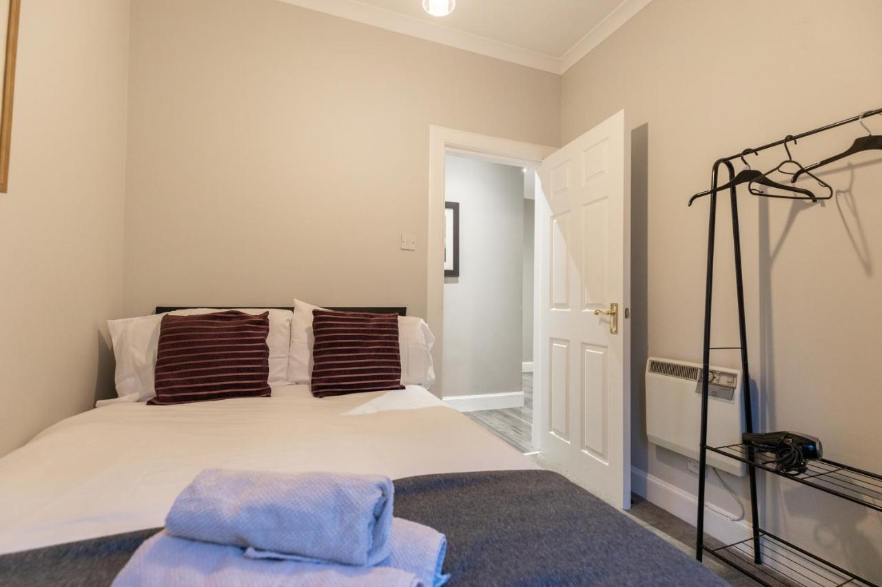 Two Bedroom Apartment Within Walking Distance To City Centre Единбург Екстериор снимка