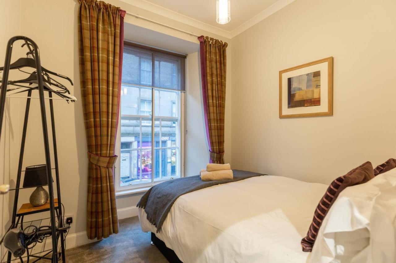Two Bedroom Apartment Within Walking Distance To City Centre Единбург Екстериор снимка